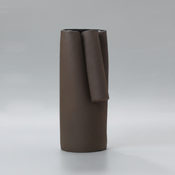 ZT-2020070 Tall vase with brown flower spout - High belly