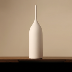 Retro Lis B Flower Bottle