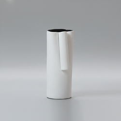 ZT-2020069 Tall vase with white flower spout - Short belly